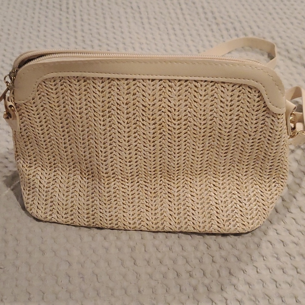 Adorable Cute Bag (#8) - Picture 3 of 9